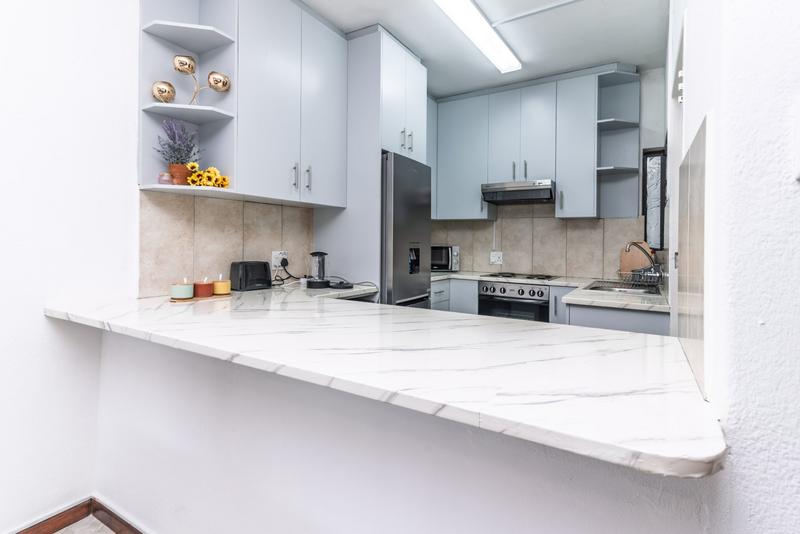 2 Bedroom Property for Sale in Cape Town City Centre Western Cape